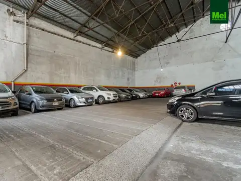 Cochera en Venta con acceso Ascensor