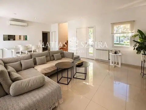 Casa en Venta en La Cesarina, USD 330.000