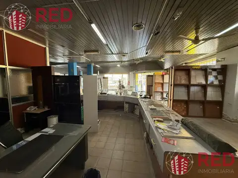 Local en venta - Avenida Colon