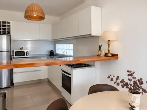 VENTA DEPARTAMENTO 2 AMBIENTES QUILMES OESTE + COCHERA
