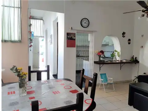 Depto Tipo Casa en Venta en Constitucion, USD 190.000