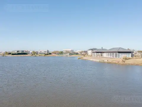 Terreno en Venta de 861,0 m2