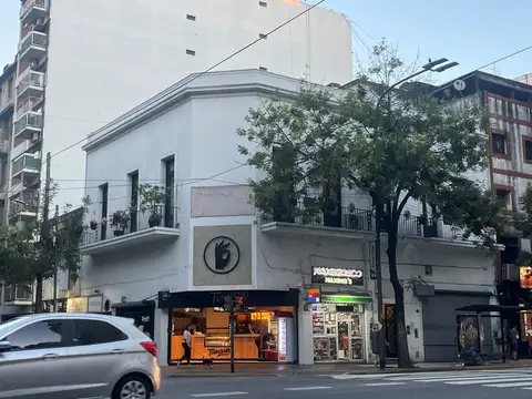 Local Comercial en Alquiler en Monserrat, Venezuela 1700