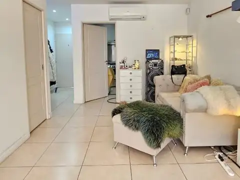 Depto Tipo Casa en Alquiler con 1 cocheras