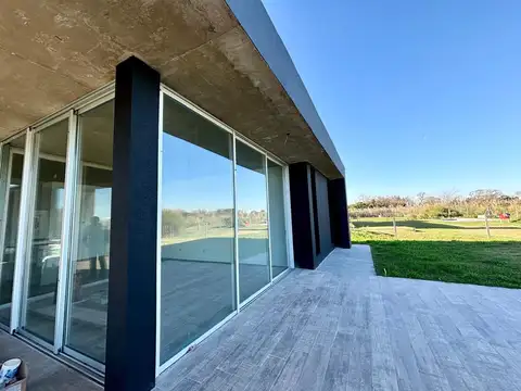 Casa en Alquiler al Norte