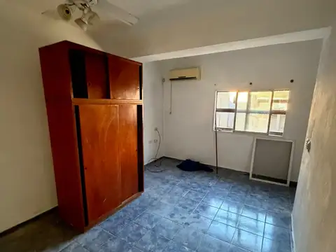 Casa en Alquiler con 1 cochera