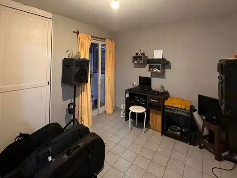 Casa en Alquiler con 1 cochera