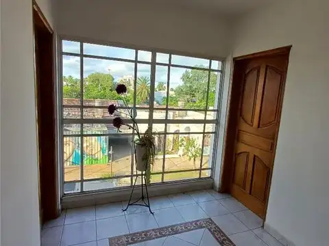 Avellaneda 500, Piso 1