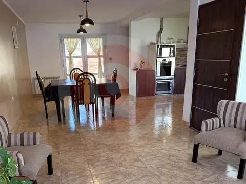 Casa en Venta en Plottier, USD 260.000