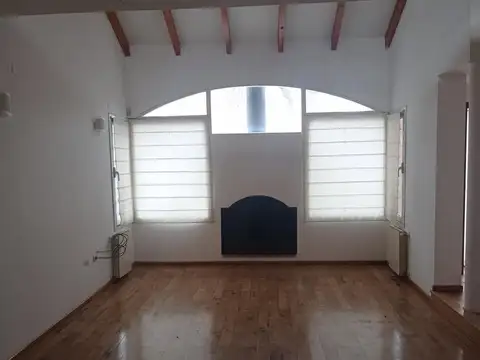 Mariano Moreno 100