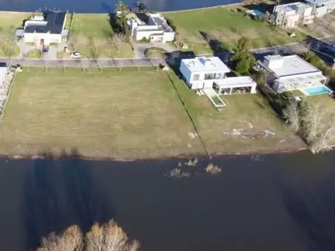 VENTA LOTE CON VISTA AL LAGO