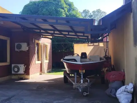 Casa 6 ambientes con 1 baño