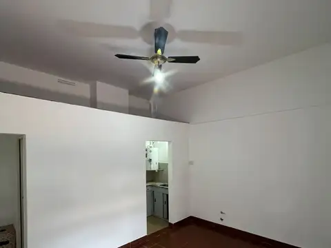 Depto Tipo Casa en Alquiler de Monoambiente