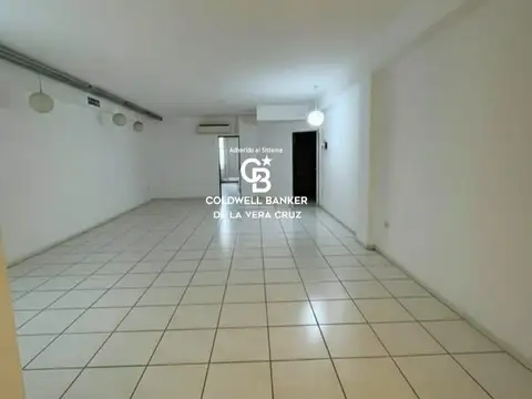 Amplio inmueble apto oficinas/empresas/consultorios