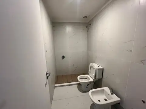 Departamento en Alquiler en Remedios de Escalada, $ 650.000