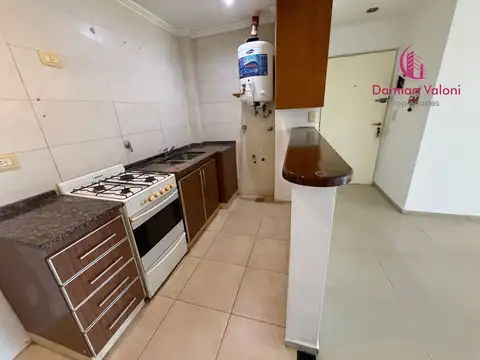 VENTA EXCELENTE 3 AMBIENTES AL FRENTE CON BALCON