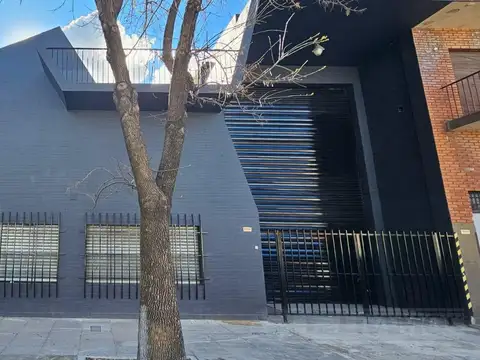 Depósito en Alquiler en Pompeya, CABA