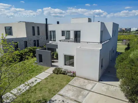 Casa en venta en el Cantón Golf - MAROTO PROPIEDADES