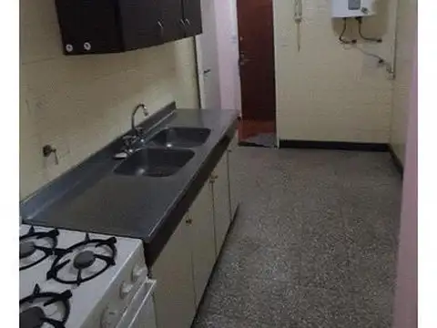 EXCELENTE Y COMODO DEPARTAMENTO EN ALQUILER  2 AMB A METROS AV RIVADAVIA CARABOBO SUBTE
