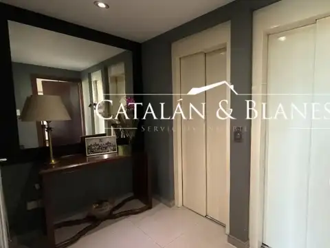 Departamento en Venta con 2 cocheras