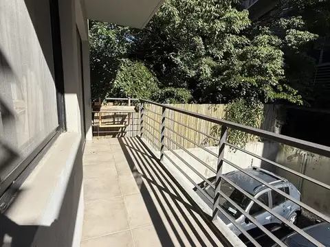 Dorrego  al 1400 entre Lavalle y Belgrano