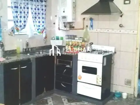 Casa en Venta con 3 cocheras