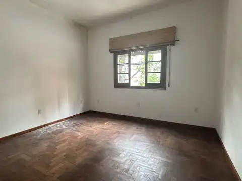 Depto Tipo Casa en Alquiler de 6 ambientes
