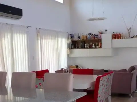Casa en Alquiler en Comarcas de Luján, USD 21.000