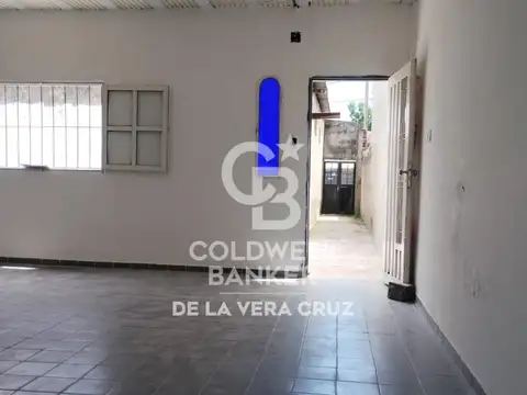 PROPIEDAD CON LOCAL APROBADO + VIVIENDA