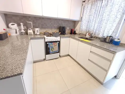 Depto Tipo Casa en Venta con 1 cocheras