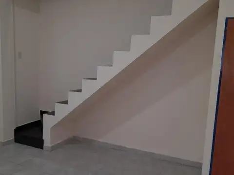 Depto Tipo Casa en Alquiler 30 años