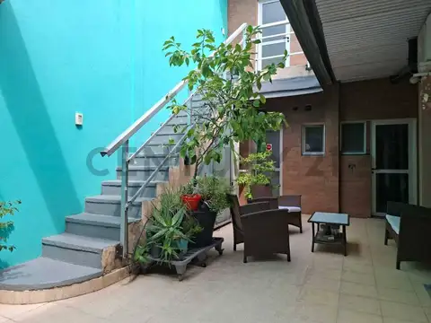 Alquiler de hermosa Casa de 5 ambientes en Saavedra tanto uso comercial como habitacional