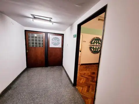 Oficina en Venta al Este
