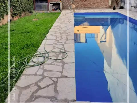 IMPECABLE PROPIEDAD EN RAMOS MEJÍA