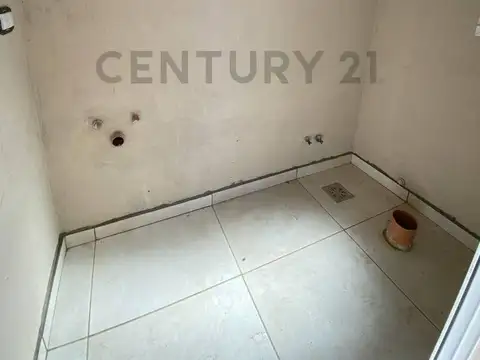 CASA CON PILETA EN SANTA SOFIA
