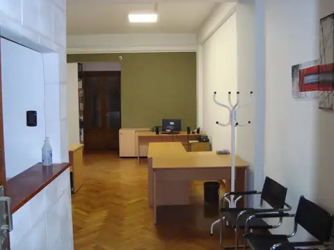 Tte Gral Juan D Peron 2500