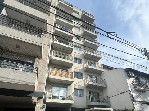 Hermoso monoambiente con cochera super divisible con excelente luz y muy buena ubicacion