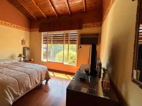 Excelente Chalet 5 ambientes Ituzaingó Norte
