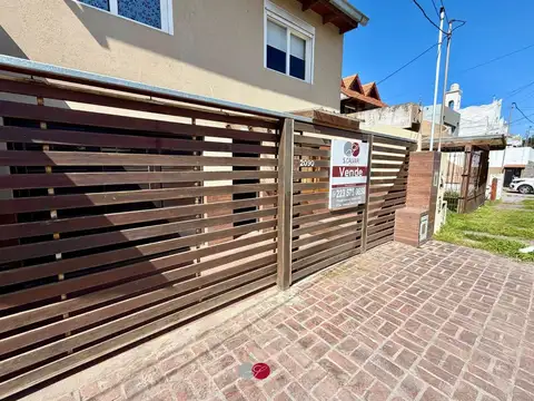 Depto Tipo Casa en Venta de 3 dormitorios
