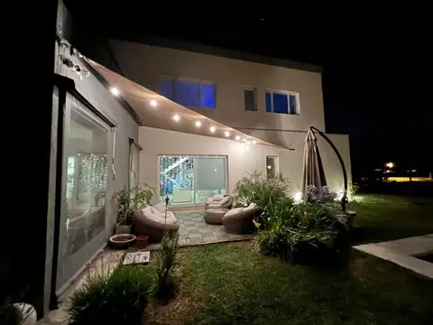 Casa en Alquiler de 3 dormitorios