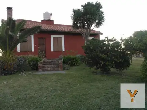 Casa en venta - 2 dormitorios 1 baño - 792mts2 - Miramar