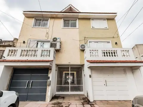 Excelente Duplex 3 ambientes en Villa Luzuriaga