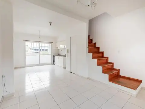 Excelente Duplex 3 ambientes en Villa Luzuriaga