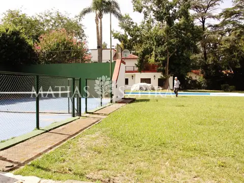 Quinta en Venta en Barrio Parque Leloir, USD 1.470.000
