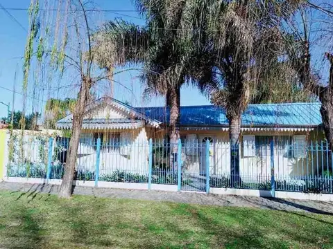 Casa  en Venta ubicado en Quilmes Oeste, Quilmes, G.B.A. Zona Sur - SVN0956_LP584747_1