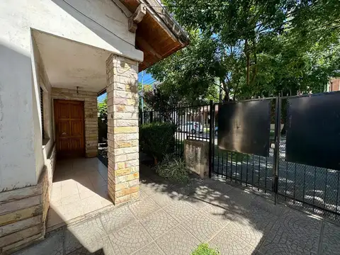 Casa en venta en Escobar centro - 445 metros de terreno!