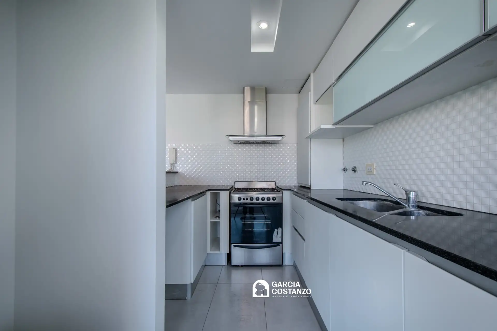 Departamento 2 amb, 68m² en La Perla — Edificio Boghoss II