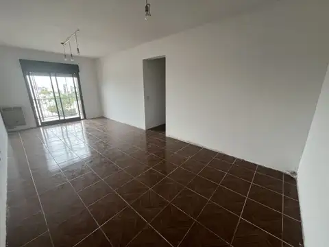 DEPARTAMENTO 4 AMB CON BALCON EN BARRIO CERRADO - CIUDADELA