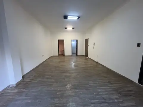 Depto Tipo Casa en Alquiler en Flores, $ 700.000