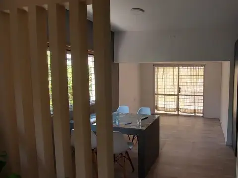 Casa 2 ambientes con 2 baños